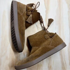 Koolaburra by UGG Skyller Ankle Boots Chestnut Suede Tassel Pull On Womens 9